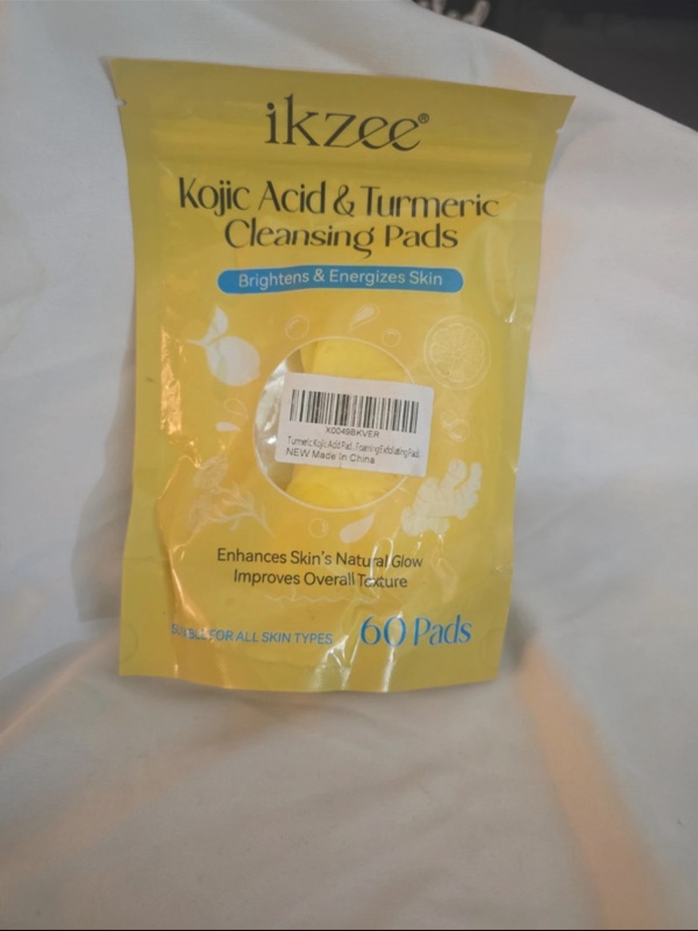 ikzee Kojic Acid & Turmeric Cleansing Pads - Yellow Pack